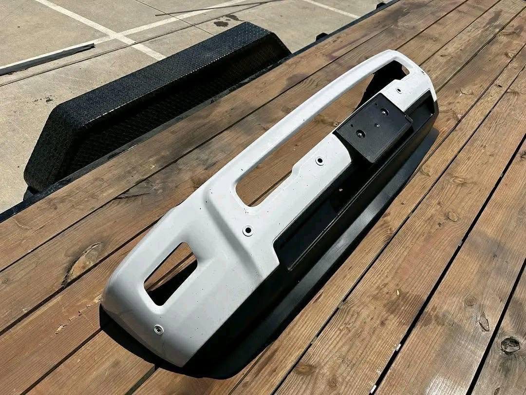 2010–2018 DODGE RAM  OEM FRONT BUMPER (WHITE)