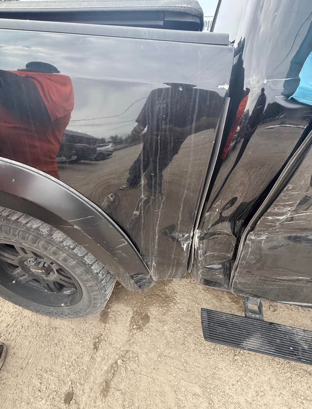 2021 Ram 1500 5.7 parts out  high-quality OEM Dodge Ram truck parts available for sale. Various components from a 5.7L HEMI Ram, perfect for replacements, repairs, or upgrades. image 3