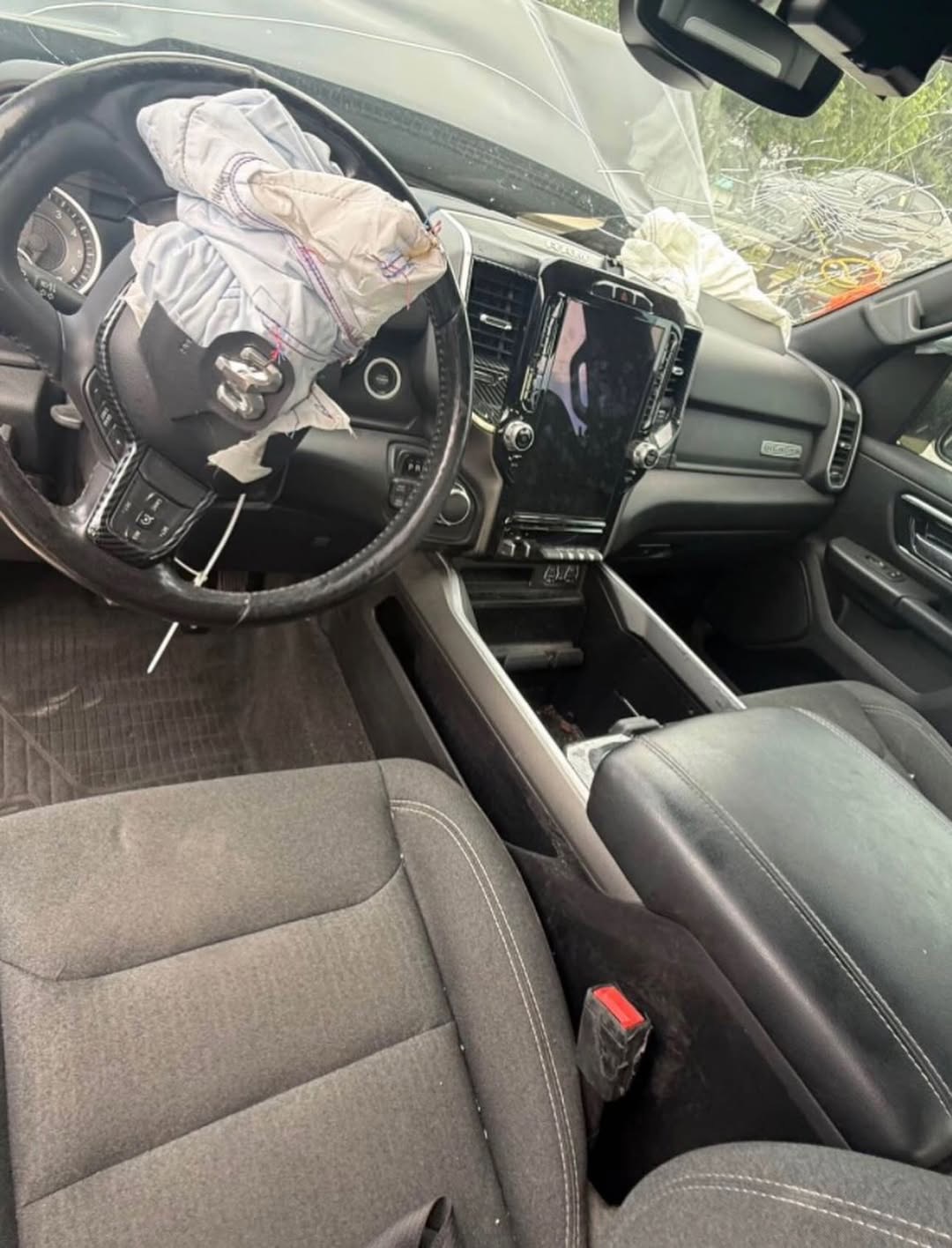 2021 Ram 1500 5.7 parts out  high-quality OEM Dodge Ram truck parts available for sale. Various components from a 5.7L HEMI Ram, perfect for replacements, repairs, or upgrades. image 9