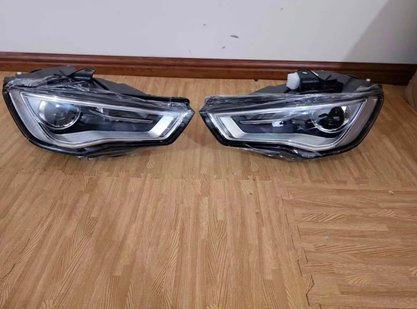 2009-2012 Audi A4 B8 Quattro 2.0 OEM-Style Headlight Assembly – Passenger Side  Price: $599
