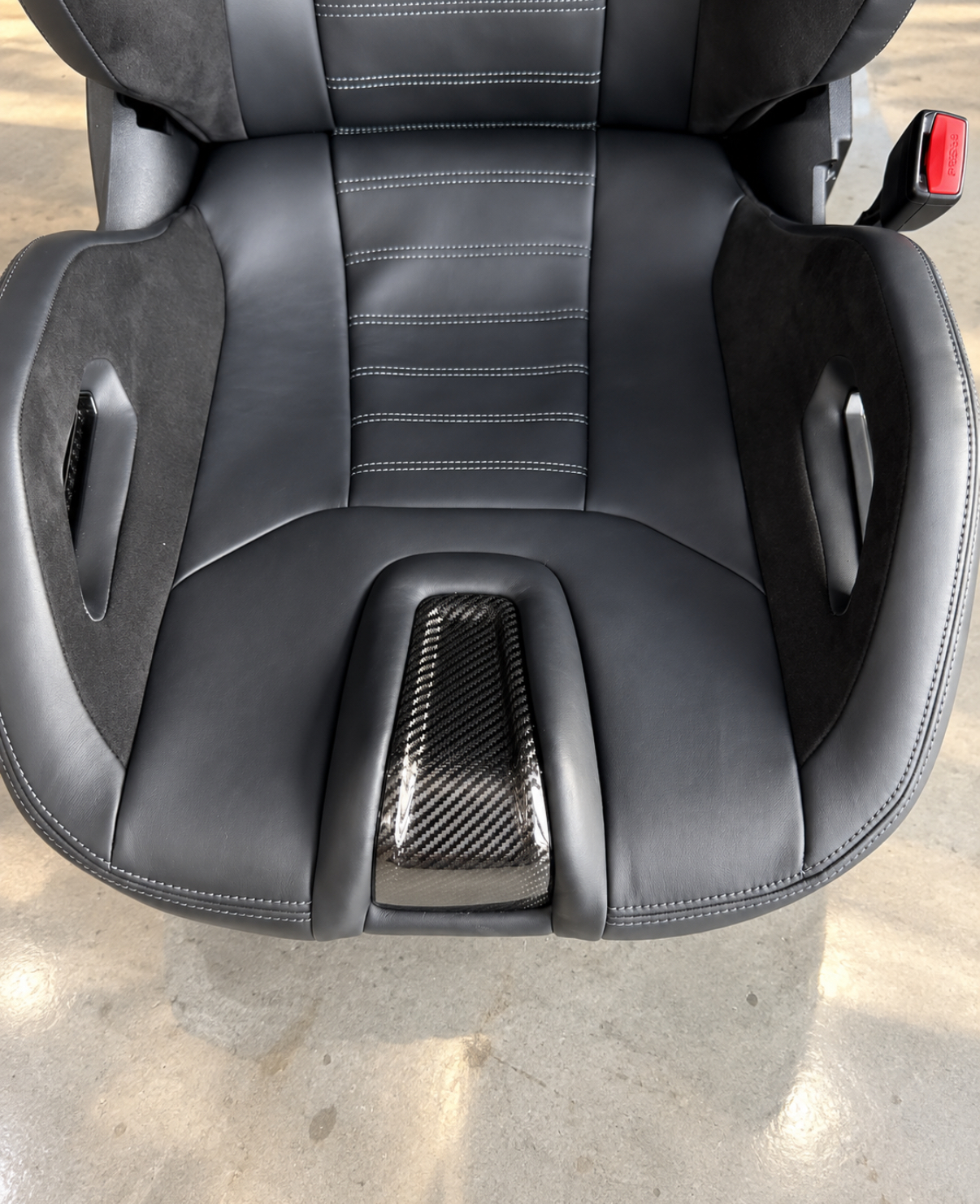 BMW G87 M2 OEM Carbon Fiber Bucket Seats – Complete Front Seat Set image 4